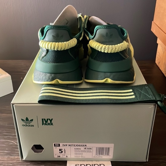 Adidas Ivy Park Nite Joggers Dark Green - Size 5.5M - Picture 2 of 5